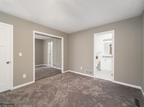 3274 Camelot Dr, Saint Paul MN  55125-2754 exterior