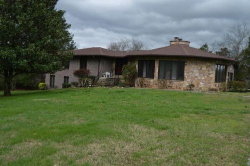 208 Litton Dr, Seymour, TN 37865-6201