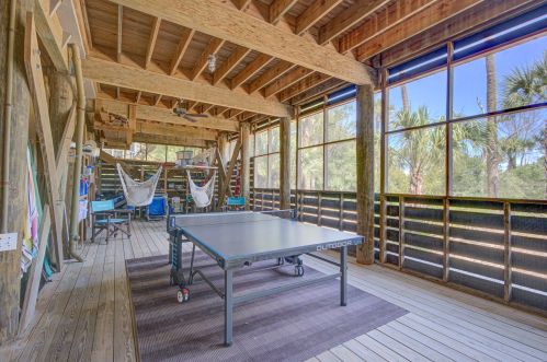 367 Pelican Flight Dr, Isle Of Palms SC  29451-9411 exterior