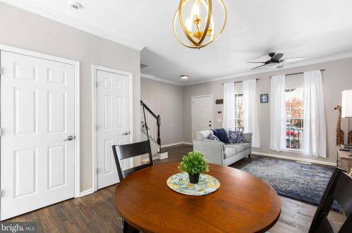 16793 Brandy Moor Loop, Woodbridge VA  22191-4762 exterior