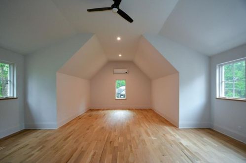 921 Heards Ferry Rd, Atlanta GA  30328-4727 exterior
