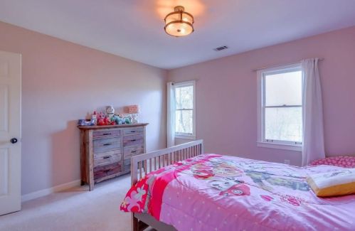 1775 Brandon Hall Dr, Atlanta GA  30350-3706 exterior