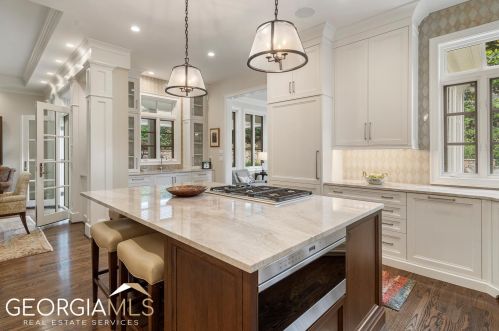2990 Margaret Mitchell Dr, Atlanta GA  30327-1708 exterior