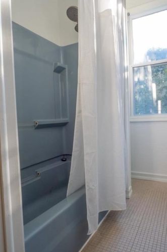 351 2 St, Bangor PA 18013-2512 exterior