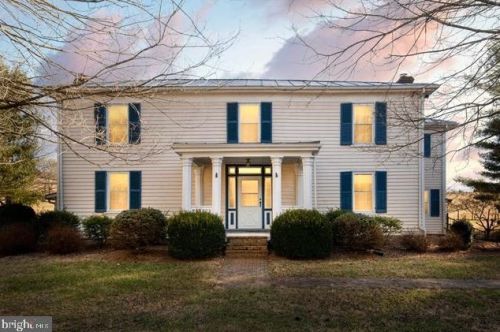 1202 Walker Creek Rd, Middlebrook, VA 24459-2318