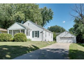 3521 Benjamin St, Minneapolis, MN 55418-1526