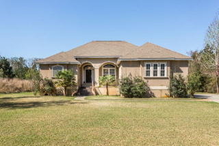 299 Stutts Rd, Brunswick, GA 31523-6351