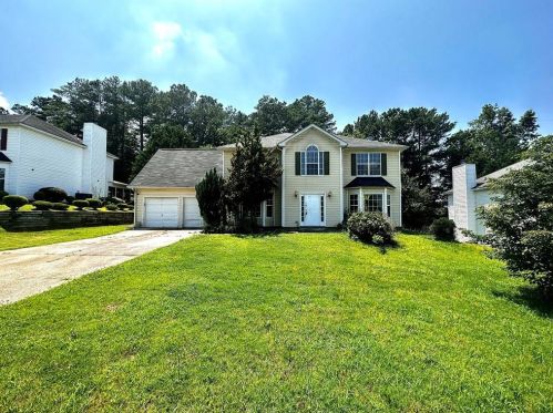 2396 Harmony Ridge Ct, Lithonia, GA 30058-1518