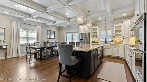 2 Barbara Ter, Middletown NJ  07748-1247 exterior