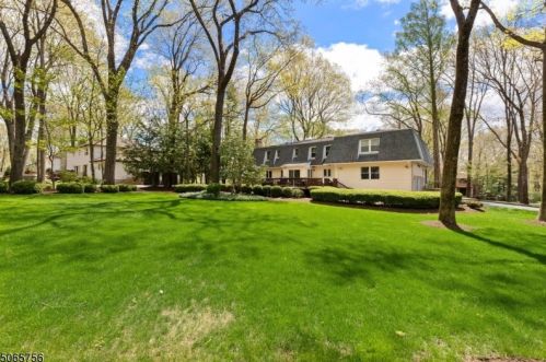 19 Trowbridge Dr, Dover NJ  07869-4519 exterior