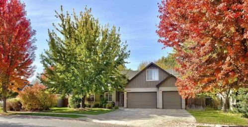 1099 Caledonia Pl, Pearl, ID 83616-6927