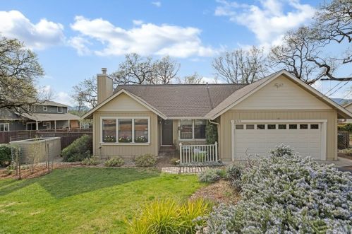 18719 Deer Hill Rd, Middletown, CA 95467-8145