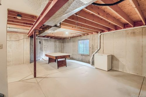 5492 Cathay Way, Denver CO 80017-4442 exterior