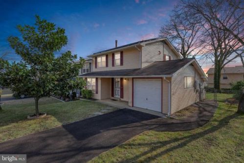 2524 Vivaldi Ln, Gambrills, MD 21054-1411