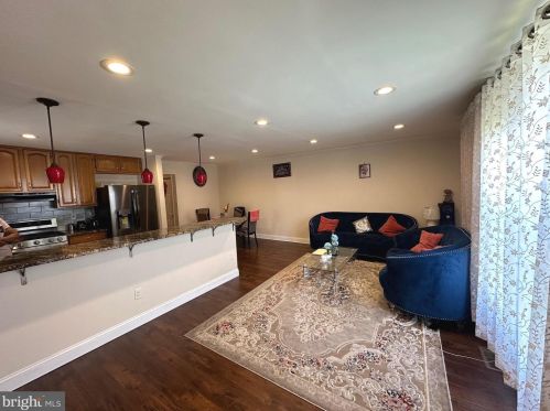 8603 Bustleton Ave, Philadelphia PA  19152-1205 exterior