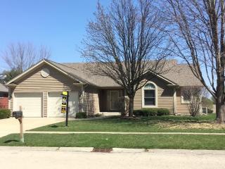 530 Rees St, Hinckley, IL 60520-9333