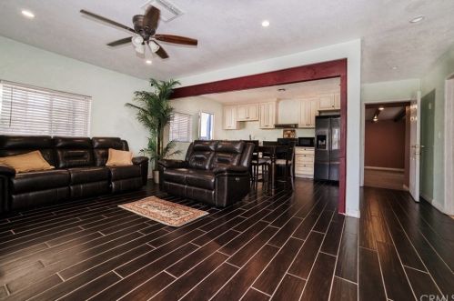 9435 Philbin Ave, Riverside CA  92503-8616 exterior