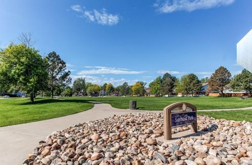 16433 Radcliff Pl, Denver CO  80015-7085 exterior
