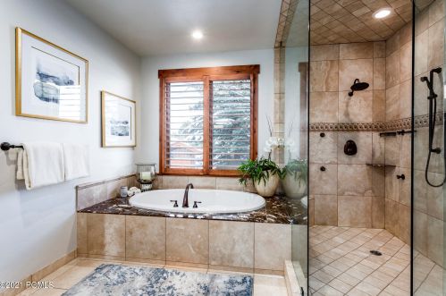 6050 Mtn Rnch Dr, Park City UT 84098-6177 exterior