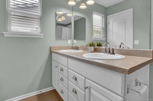 2212 Willow Ct, Denver CO  80238-3301 exterior