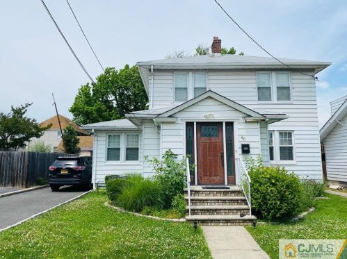 40 Burnet St, Avenel, NJ 07001-1725