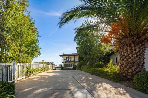 12821 Bonita Heights Dr, Santa Ana CA  92705-1319 exterior