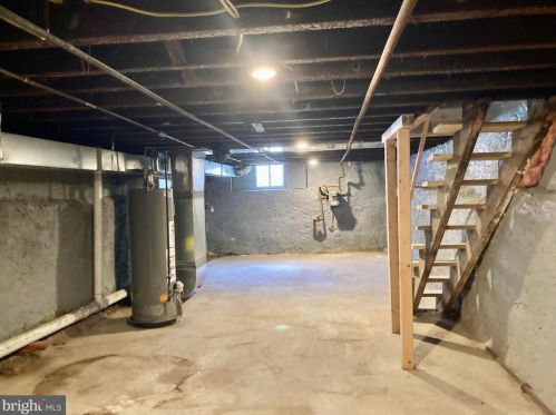 1252 24 St, Philadelphia PA  19130-1914 exterior