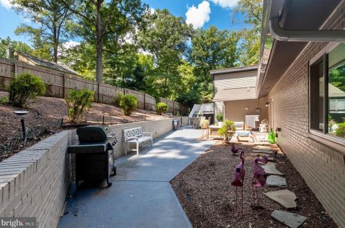 2912 Newcastle Ave, Silver Spring MD 20910-1216 exterior