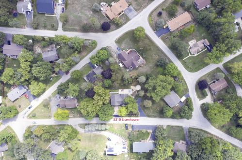 5310 Eisenhower Dr, Bull Valley, IL 60097-9025