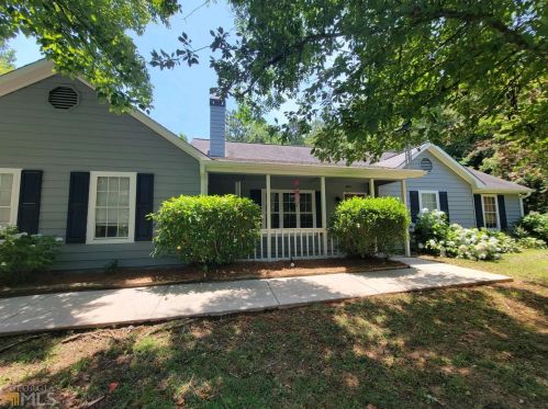 77 River Park Way, Newnan, GA 30265-1890