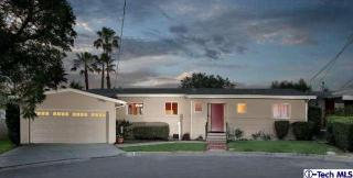 1545 Verd Oaks Dr, Glendale, CA 91205-3825