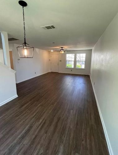 224 San Felipe Dr, Uhland TX  78640-4332 exterior