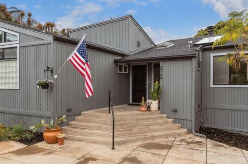 272 Requeza St, Encinitas, CA 92024-4533