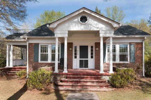 256 Ann St, Pickens, SC 29671-2239