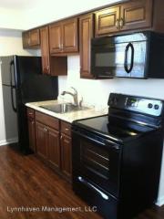 855 Ocean View Ave, Norfolk VA  23503-1351 exterior