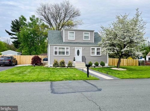 130 Gould Ave, Trenton, NJ 08638-2322