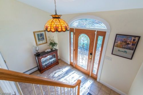 18 Roosevelt Ave, Berkeley Heights, NJ 07922-1504