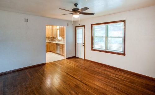 4221 Selkirk Dr, Fort Worth TX  76109-5330 exterior