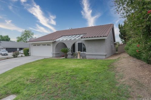3979 Bixby Dr, La Verne, CA 91750-2079