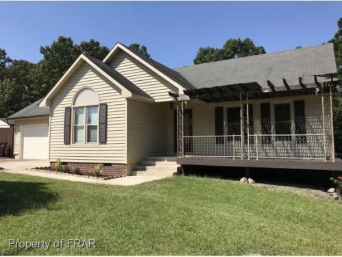 729 Lakeridge Dr, Cameron, NC 28326-8875