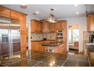 4228 Westlake Dr, Austin TX  78746-1452 exterior