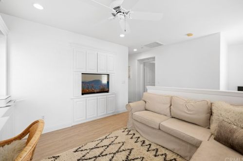 74 Bower Tree, Irvine CA  92603-0104 exterior