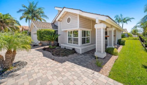 1817 Hummock Ln, Encinitas, CA 92024-1943