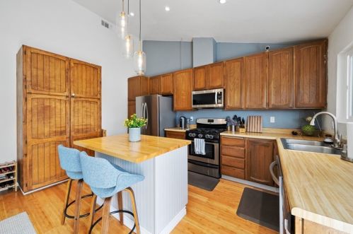 1360 Laurel Ln, San Luis Obispo, CA 93401-5827