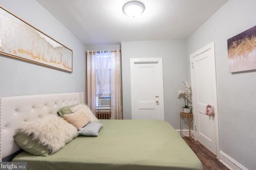 5744 12 St, Philadelphia PA 19122-4003 exterior