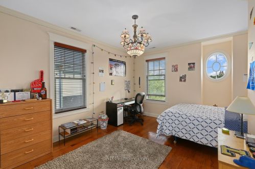 1003 Walter St, Lemont IL  60439-3920 exterior