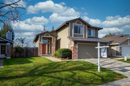 9070 Duovo Way, Elk Grove, CA 95758-5806