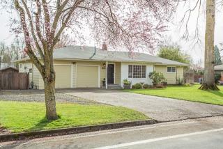 2915 Columbus St, Albany OR  97322-5917 exterior