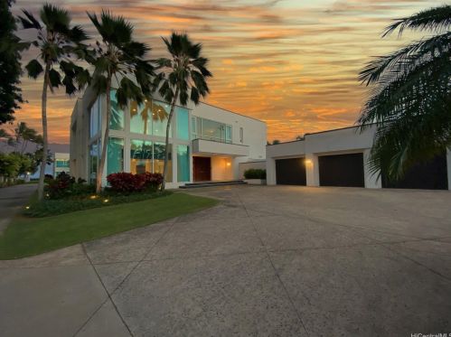4801 Kahala Ave, Honolulu HI  96816-5231 exterior