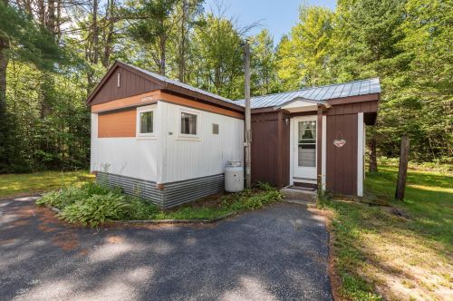 976 Us Route 4, Danbury, NH 03230-4645